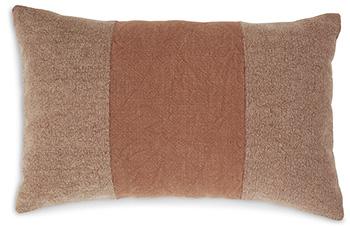 Dovinton Pillow (Set of 4)